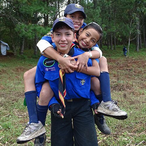 Jóvenes Scout amigos