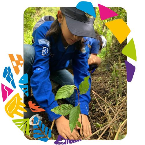 Niños actuando por la naturaleza en Earth Tribe